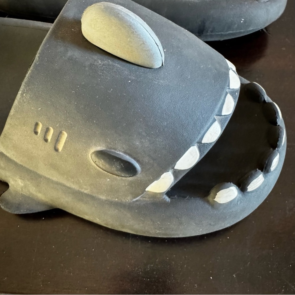 Black Shark Slippers - Picture 3 of 4